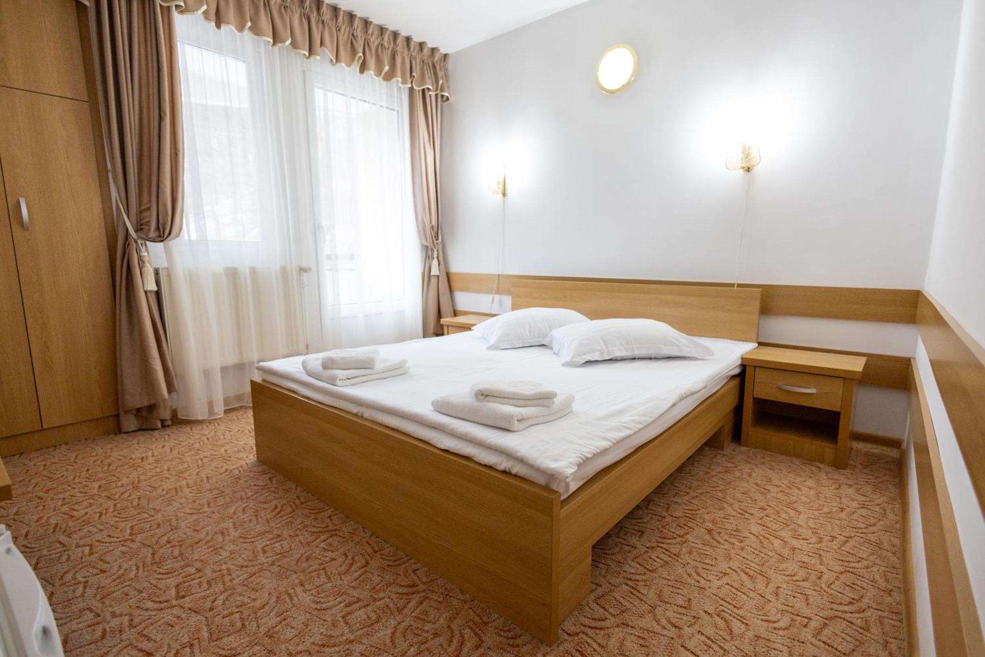 Hotel Hefaistos - Sovata Exterior photo